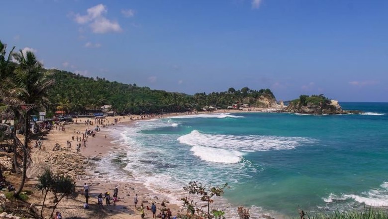 10 Pesona Wisata Pantai di Pacitan yang Sayang Dilewatkan